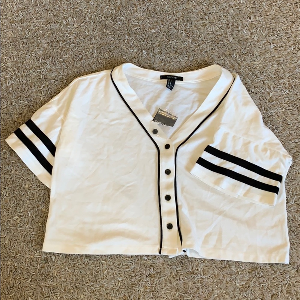 Forever 21 jersey button down crop top